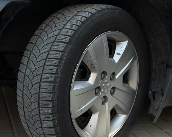Чорний Додж Caliber, об'ємом двигуна 1.8 л та пробігом 272 тис. км за 5400 $, фото 28 на Automoto.ua