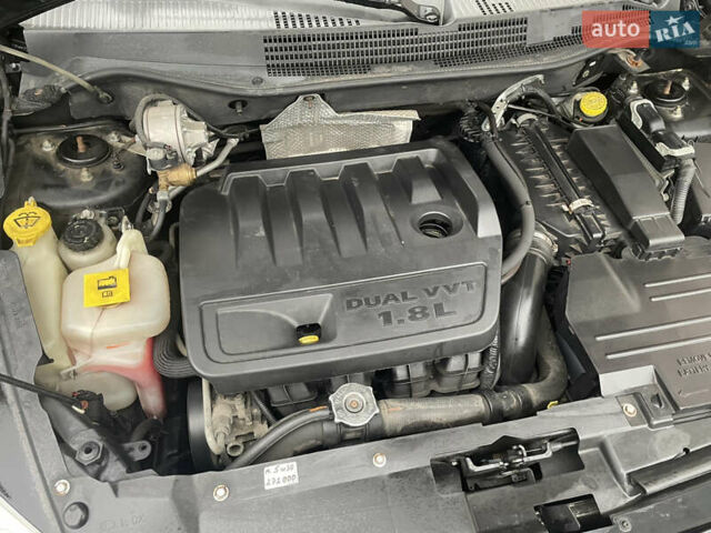 Черный Додж Калибер, объемом двигателя 1.8 л и пробегом 275 тыс. км за 5800 $, фото 12 на Automoto.ua