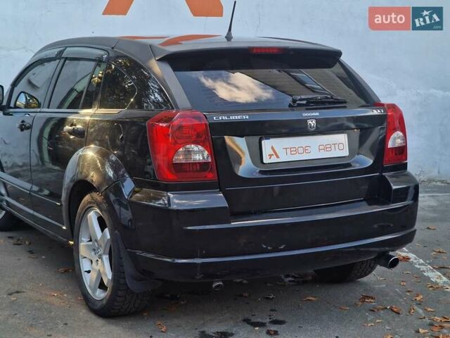 Черный Додж Калибер, объемом двигателя 2 л и пробегом 224 тыс. км за 5990 $, фото 28 на Automoto.ua