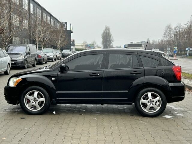 Черный Додж Калибер, объемом двигателя 2 л и пробегом 220 тыс. км за 2950 $, фото 1 на Automoto.ua