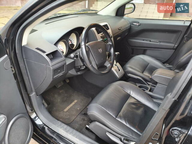 Черный Додж Калибер, объемом двигателя 2 л и пробегом 137 тыс. км за 6198 $, фото 7 на Automoto.ua