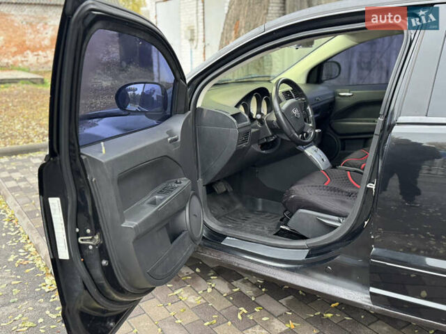 Черный Додж Калибер, объемом двигателя 2 л и пробегом 270 тыс. км за 5500 $, фото 19 на Automoto.ua