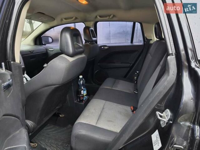 Черный Додж Калибер, объемом двигателя 2 л и пробегом 303 тыс. км за 5700 $, фото 15 на Automoto.ua