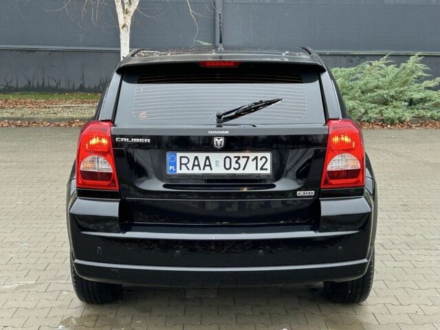 Черный Додж Калибер, объемом двигателя 2 л и пробегом 220 тыс. км за 2950 $, фото 3 на Automoto.ua