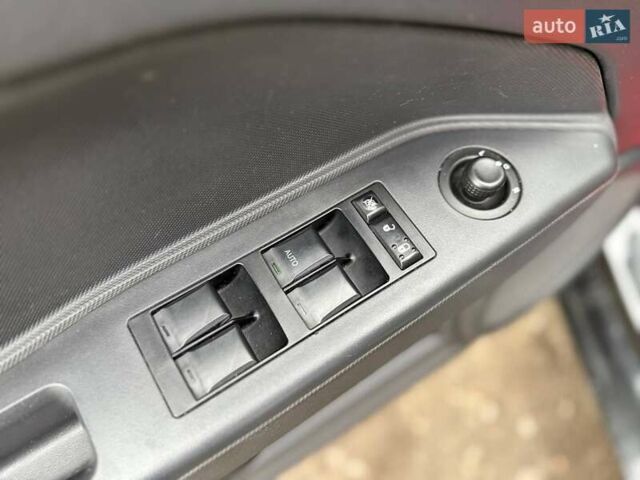 Черный Додж Калибер, объемом двигателя 2 л и пробегом 267 тыс. км за 6490 $, фото 12 на Automoto.ua