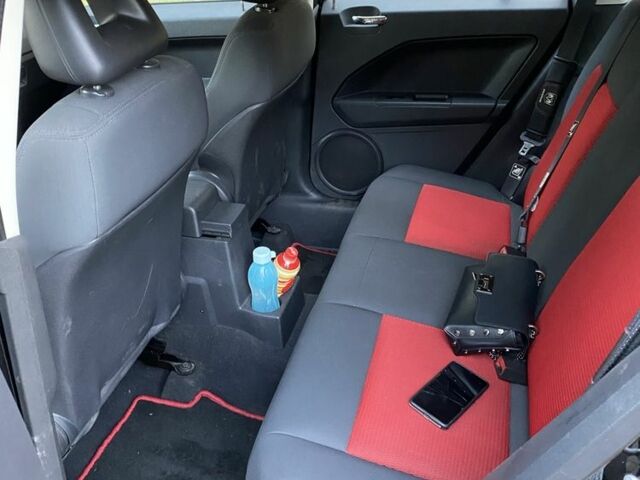 Чорний Додж Caliber, об'ємом двигуна 2 л та пробігом 190 тис. км за 7100 $, фото 4 на Automoto.ua