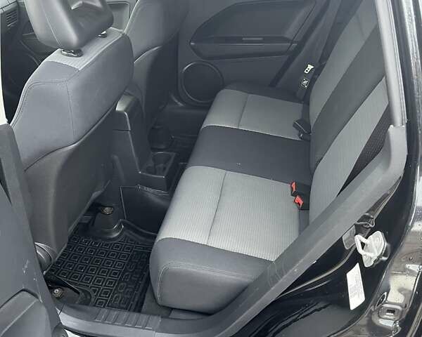 Черный Додж Калибер, объемом двигателя 2 л и пробегом 160 тыс. км за 7300 $, фото 13 на Automoto.ua