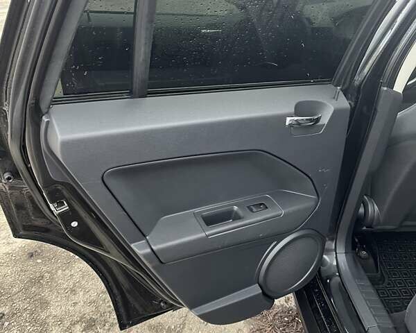 Черный Додж Калибер, объемом двигателя 2 л и пробегом 160 тыс. км за 7300 $, фото 14 на Automoto.ua