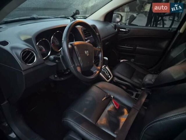 Черный Додж Калибер, объемом двигателя 2.36 л и пробегом 177 тыс. км за 7899 $, фото 17 на Automoto.ua