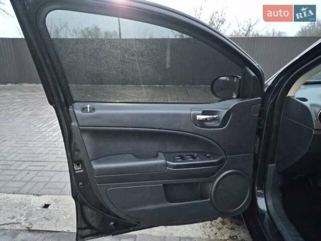 Черный Додж Калибер, объемом двигателя 2.36 л и пробегом 177 тыс. км за 7899 $, фото 23 на Automoto.ua