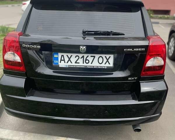 Черный Додж Калибер, объемом двигателя 2 л и пробегом 181 тыс. км за 7500 $, фото 1 на Automoto.ua