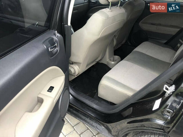 Чорний Додж Caliber, об'ємом двигуна 2 л та пробігом 95 тис. км за 6700 $, фото 16 на Automoto.ua