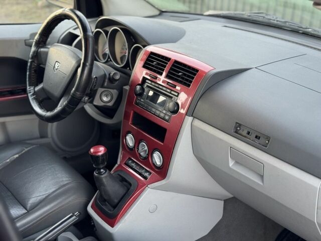 Черный Додж Калибер, объемом двигателя 2 л и пробегом 250 тыс. км за 3400 $, фото 4 на Automoto.ua