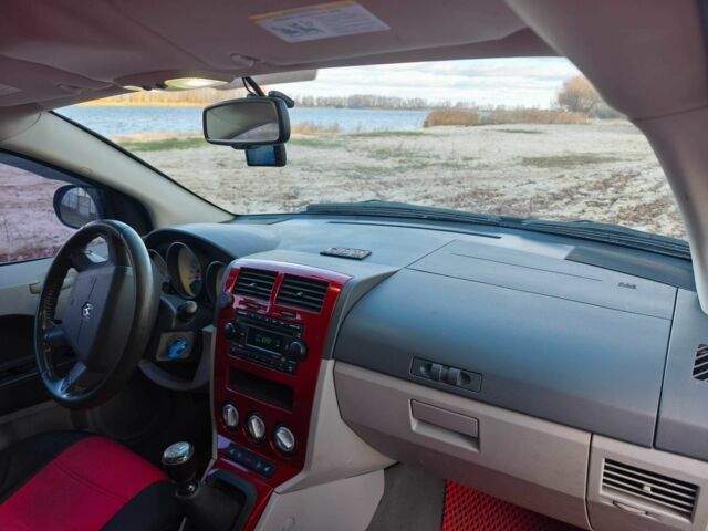 Красный Додж Калибер, объемом двигателя 2 л и пробегом 234 тыс. км за 6500 $, фото 8 на Automoto.ua