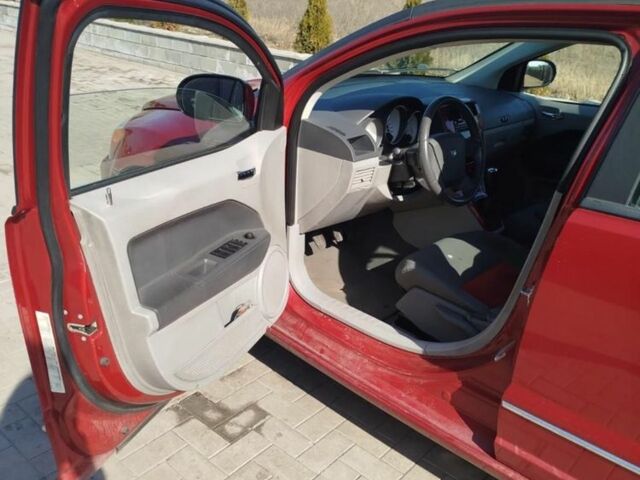 Червоний Додж Caliber, об'ємом двигуна 0 л та пробігом 268 тис. км за 3300 $, фото 1 на Automoto.ua