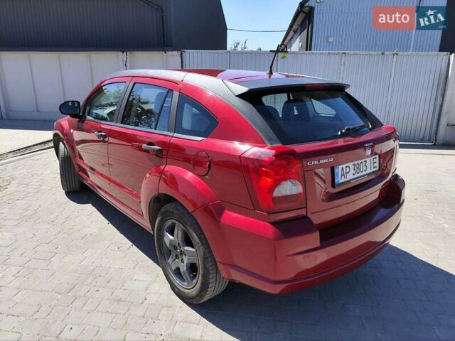 Красный Додж Калибер, объемом двигателя 1.8 л и пробегом 155 тыс. км за 6300 $, фото 5 на Automoto.ua