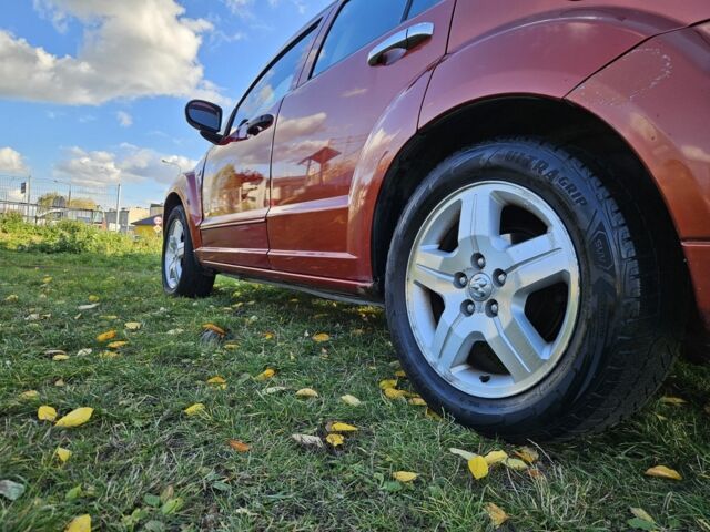 Красный Додж Калибер, объемом двигателя 2 л и пробегом 350 тыс. км за 2600 $, фото 4 на Automoto.ua