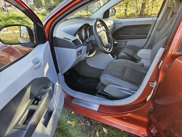 Красный Додж Калибер, объемом двигателя 2 л и пробегом 350 тыс. км за 2600 $, фото 12 на Automoto.ua