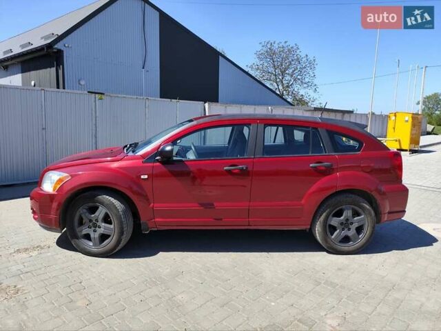 Красный Додж Калибер, объемом двигателя 1.8 л и пробегом 155 тыс. км за 6300 $, фото 2 на Automoto.ua