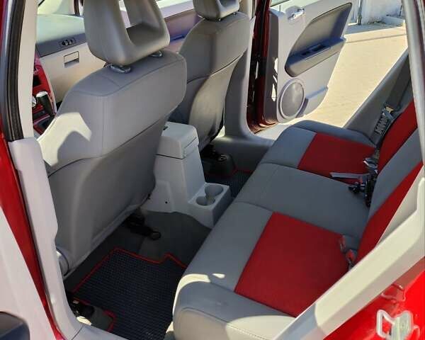 Красный Додж Калибер, объемом двигателя 1.8 л и пробегом 155 тыс. км за 6300 $, фото 10 на Automoto.ua
