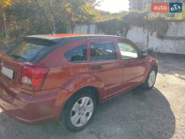 Красный Додж Калибер, объемом двигателя 2 л и пробегом 255 тыс. км за 4500 $, фото 4 на Automoto.ua