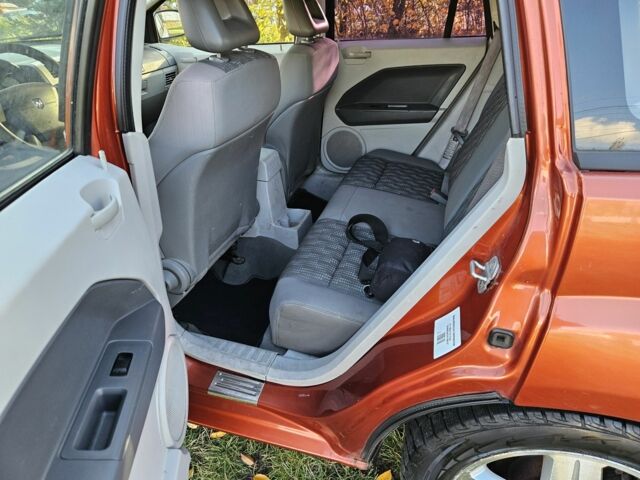 Красный Додж Калибер, объемом двигателя 2 л и пробегом 350 тыс. км за 2600 $, фото 16 на Automoto.ua