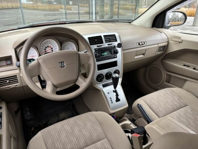 Красный Додж Калибер, объемом двигателя 2 л и пробегом 257 тыс. км за 5750 $, фото 13 на Automoto.ua