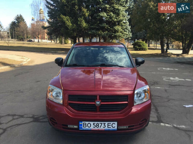 Красный Додж Калибер, объемом двигателя 1.97 л и пробегом 244 тыс. км за 5600 $, фото 4 на Automoto.ua