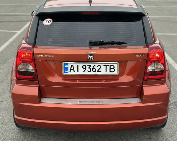 Червоний Додж Caliber, об'ємом двигуна 2 л та пробігом 204 тис. км за 5750 $, фото 9 на Automoto.ua