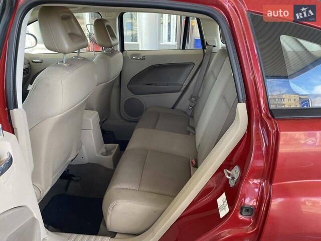 Красный Додж Калибер, объемом двигателя 2 л и пробегом 206 тыс. км за 6900 $, фото 15 на Automoto.ua
