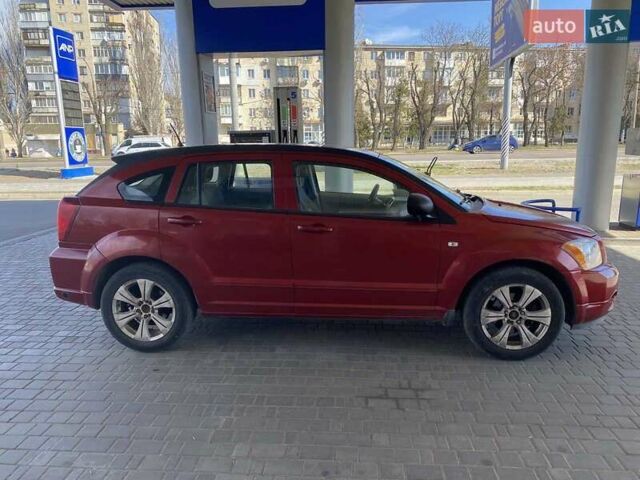 Красный Додж Калибер, объемом двигателя 2 л и пробегом 206 тыс. км за 6900 $, фото 5 на Automoto.ua