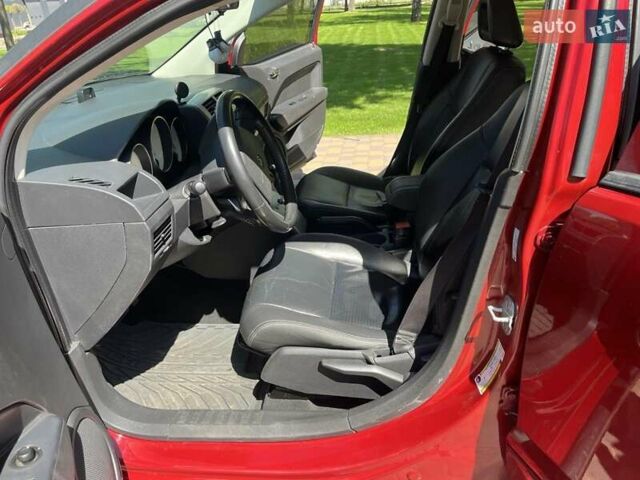 Красный Додж Калибер, объемом двигателя 2 л и пробегом 165 тыс. км за 7100 $, фото 3 на Automoto.ua
