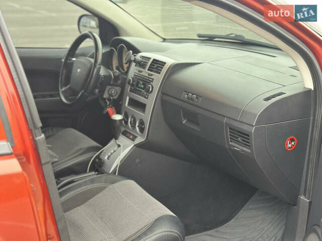 Червоний Додж Caliber, об'ємом двигуна 2 л та пробігом 204 тис. км за 5750 $, фото 11 на Automoto.ua