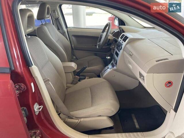 Красный Додж Калибер, объемом двигателя 2 л и пробегом 206 тыс. км за 6900 $, фото 18 на Automoto.ua