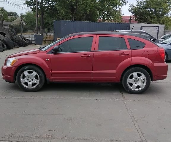 Красный Додж Калибер, объемом двигателя 0 л и пробегом 200 тыс. км за 4800 $, фото 4 на Automoto.ua
