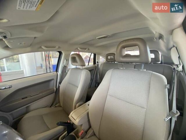 Красный Додж Калибер, объемом двигателя 2 л и пробегом 206 тыс. км за 6900 $, фото 15 на Automoto.ua