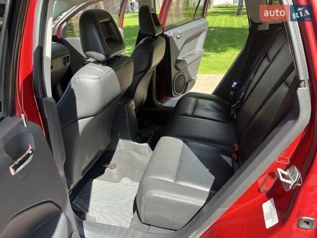 Красный Додж Калибер, объемом двигателя 2 л и пробегом 165 тыс. км за 7100 $, фото 2 на Automoto.ua