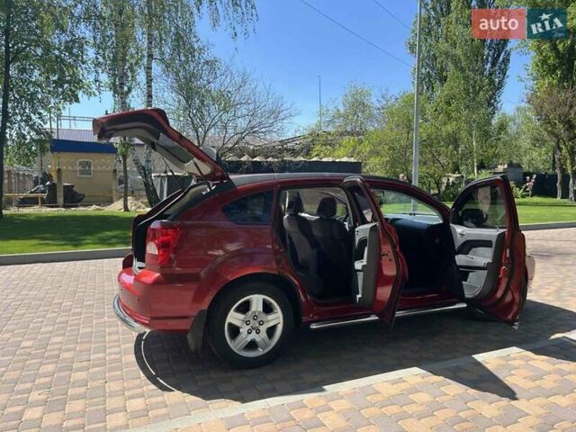 Красный Додж Калибер, объемом двигателя 2 л и пробегом 165 тыс. км за 7100 $, фото 17 на Automoto.ua