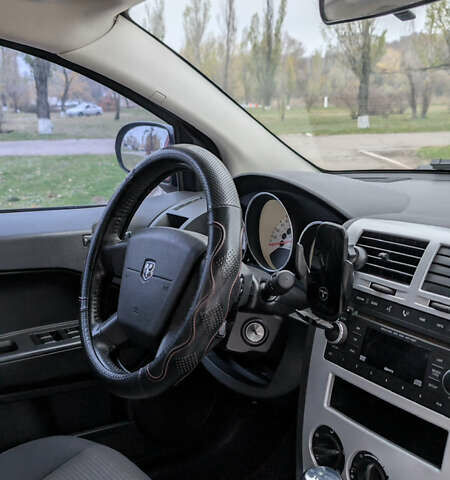 Красный Додж Калибер, объемом двигателя 2 л и пробегом 205 тыс. км за 7800 $, фото 36 на Automoto.ua