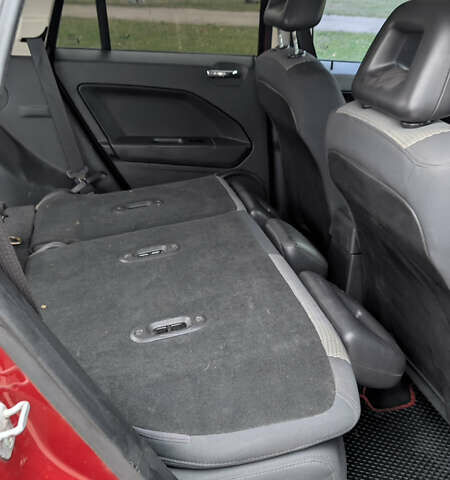 Красный Додж Калибер, объемом двигателя 2 л и пробегом 205 тыс. км за 7800 $, фото 31 на Automoto.ua