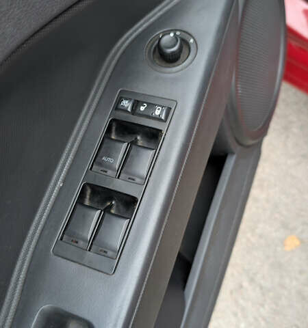 Красный Додж Калибер, объемом двигателя 2 л и пробегом 205 тыс. км за 7800 $, фото 15 на Automoto.ua