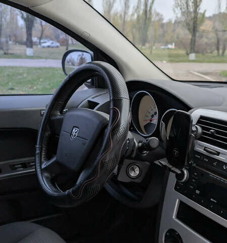 Красный Додж Калибер, объемом двигателя 2 л и пробегом 205 тыс. км за 7800 $, фото 35 на Automoto.ua