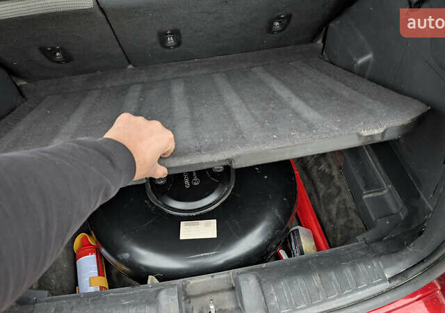 Красный Додж Калибер, объемом двигателя 2 л и пробегом 205 тыс. км за 7800 $, фото 25 на Automoto.ua