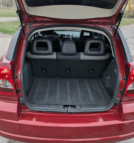 Красный Додж Калибер, объемом двигателя 2 л и пробегом 205 тыс. км за 7800 $, фото 22 на Automoto.ua