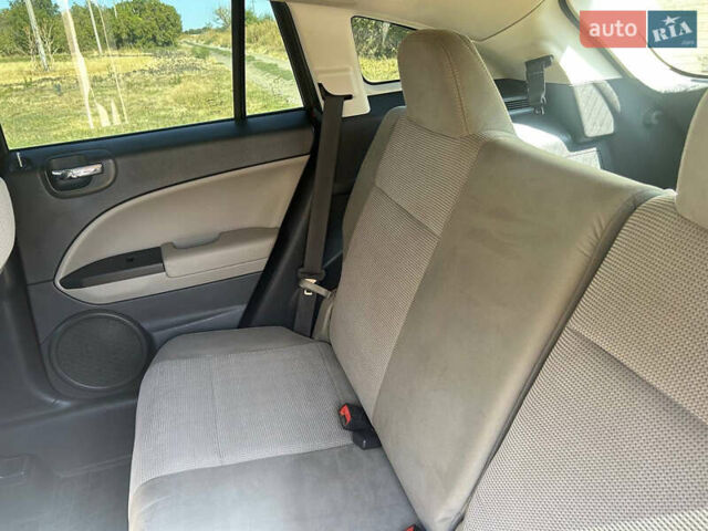 Красный Додж Калибер, объемом двигателя 2 л и пробегом 219 тыс. км за 7300 $, фото 8 на Automoto.ua