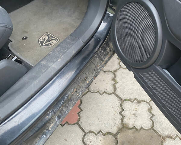 Додж Калибер, объемом двигателя 2.4 л и пробегом 300 тыс. км за 2700 $, фото 1 на Automoto.ua