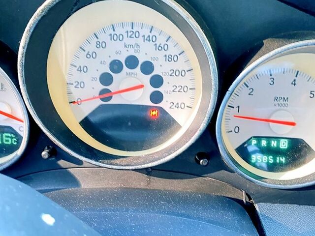 Додж Caliber, об'ємом двигуна 1.8 л та пробігом 358 тис. км за 5200 $, фото 3 на Automoto.ua