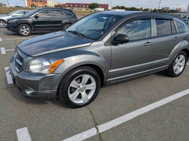 Серый Додж Калибер, объемом двигателя 2 л и пробегом 177 тыс. км за 7700 $, фото 1 на Automoto.ua