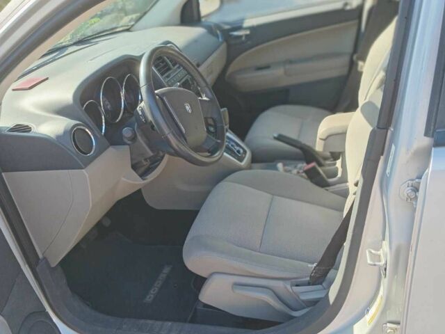 Серый Додж Калибер, объемом двигателя 2 л и пробегом 43 тыс. км за 9800 $, фото 8 на Automoto.ua