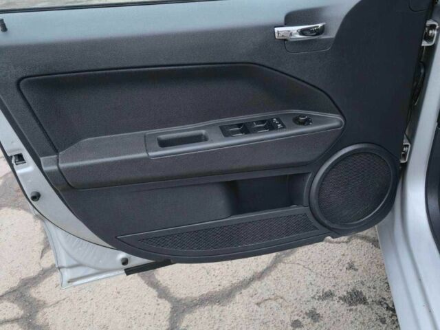 Сірий Додж Caliber, об'ємом двигуна 1.8 л та пробігом 155 тис. км за 5800 $, фото 4 на Automoto.ua